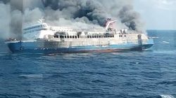 KMP Mutiara Sentosa II Terbakar di Laut Madura, Lima Tewas dan Puluhan Penumpang Masih Dicari