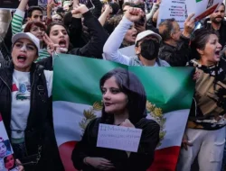 Iran Longgarkan Penegakan Jilbab di Tengah Tekanan Perang dan Ekonomi, Bayang-Bayang Protes 2022 Masih Kuat