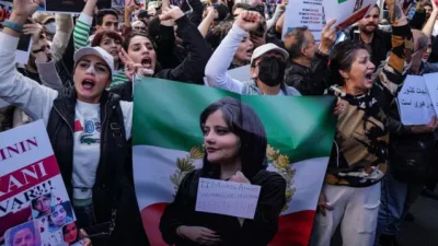 Iran Longgarkan Penegakan Jilbab di Tengah Tekanan Perang dan Ekonomi, Bayang-Bayang Protes 2022 Masih Kuat